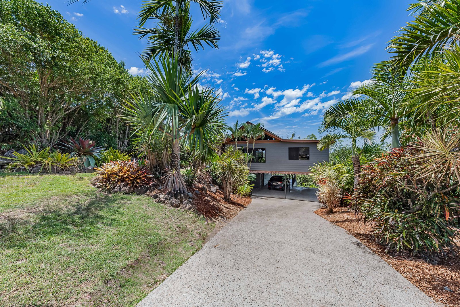 7 Daydream Court CANNONVALE 19