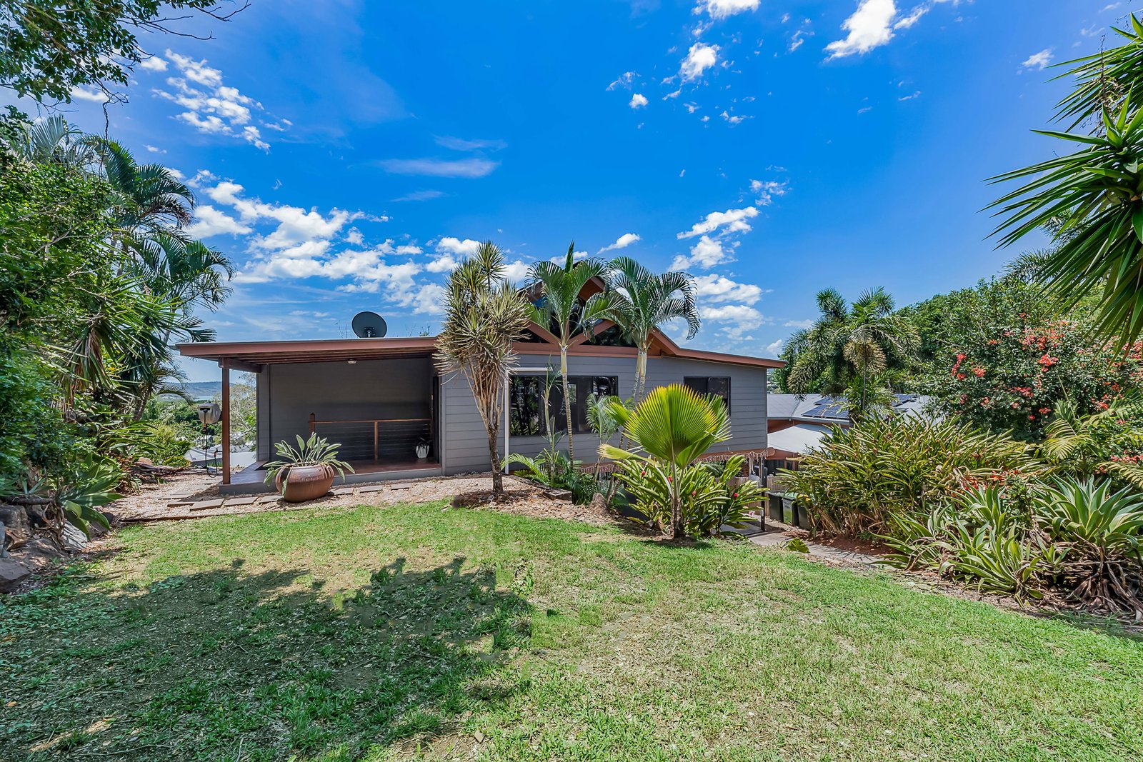 7 Daydream Court CANNONVALE 20