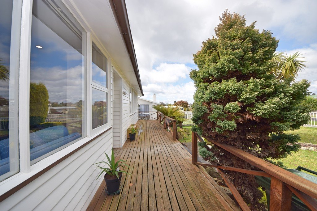 7 Dempster Street CLAREMONT 8