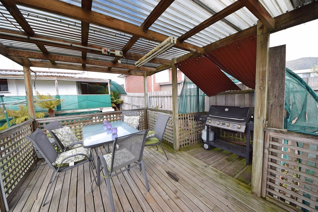 7 Dempster Street CLAREMONT 16