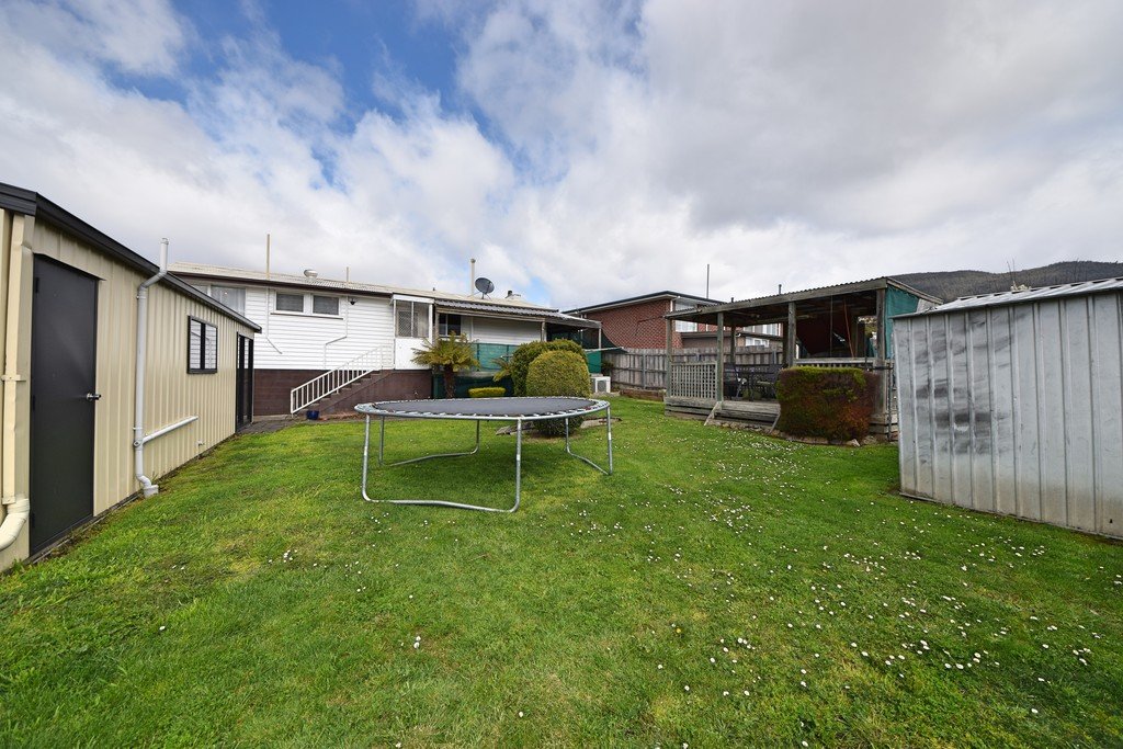 7 Dempster Street CLAREMONT 17