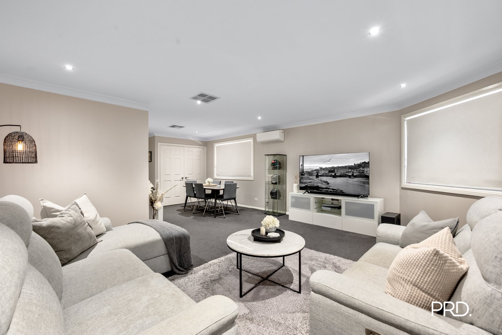 7 Devaney Avenue GLENMORE PARK 2