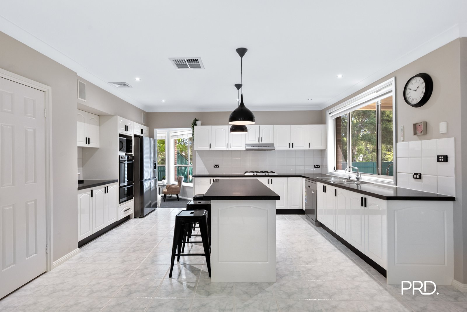 7 Devaney Avenue GLENMORE PARK 7