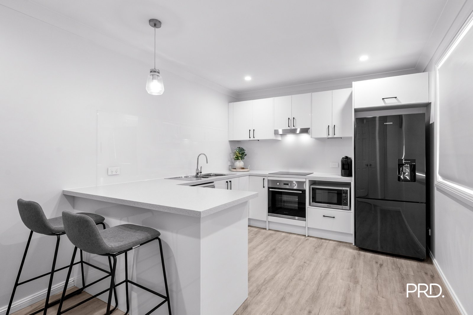 7 Devaney Avenue GLENMORE PARK 8