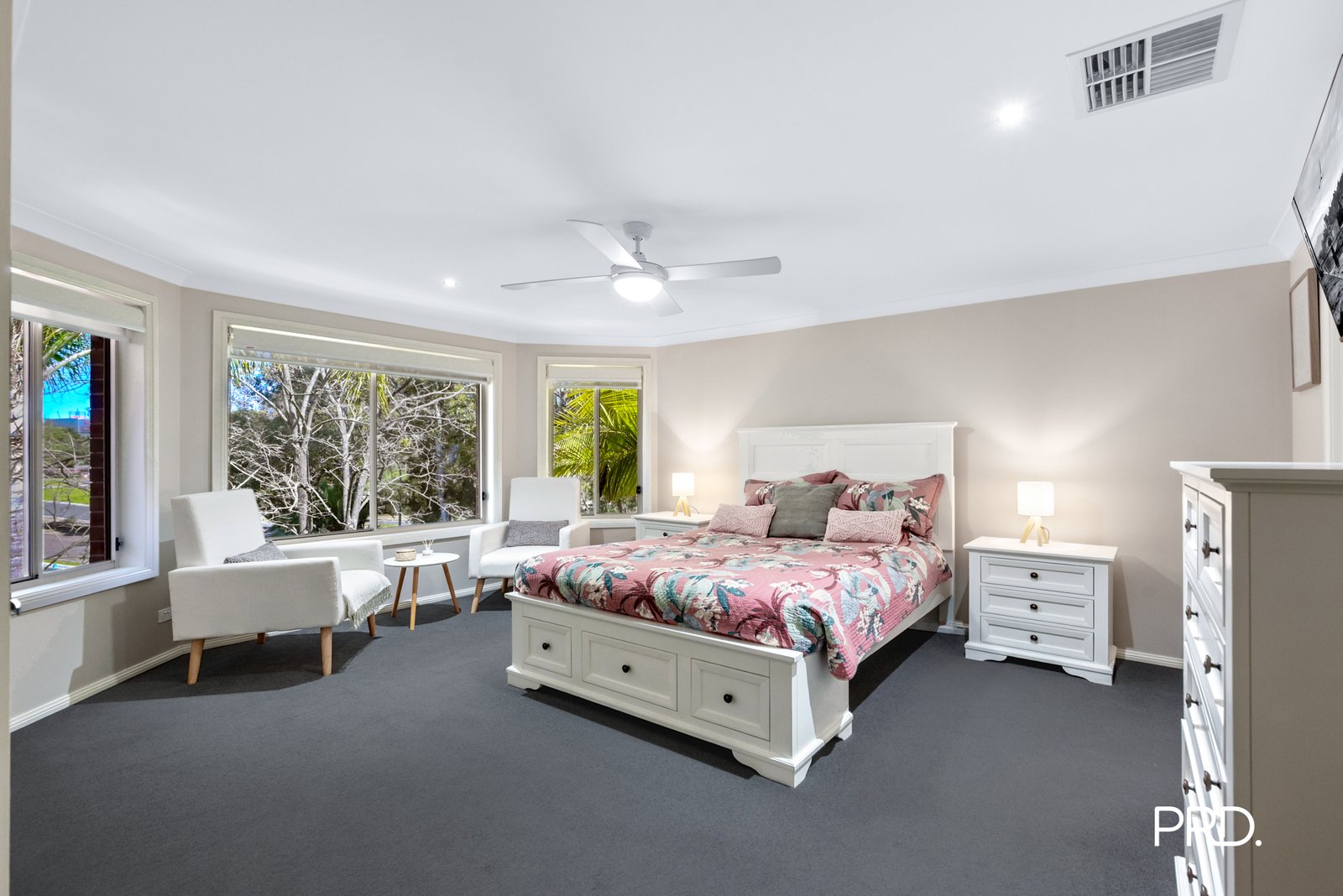 7 Devaney Avenue GLENMORE PARK 9