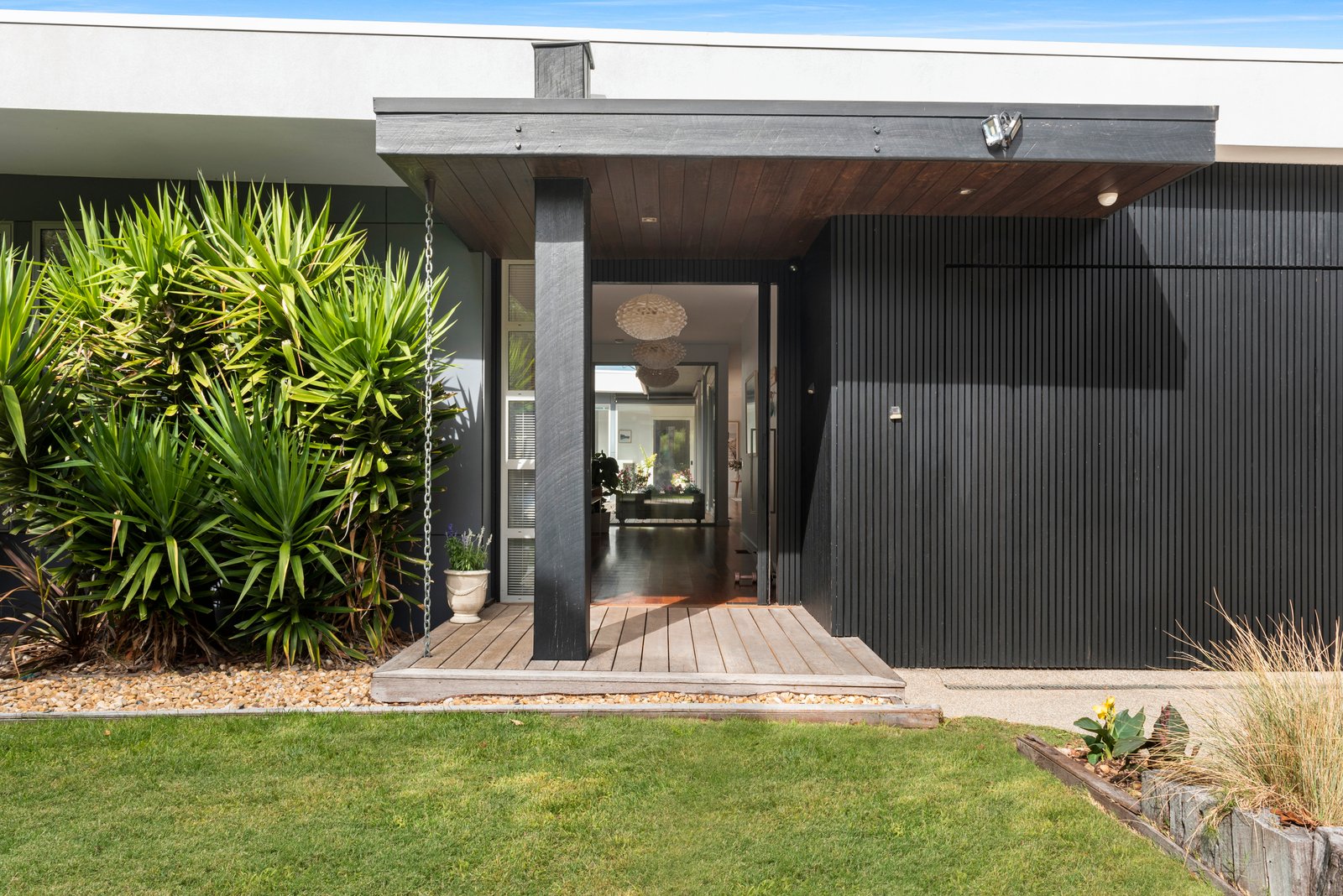Real Estate and Property in 7 Devon Avenue, Blairgowrie, VIC