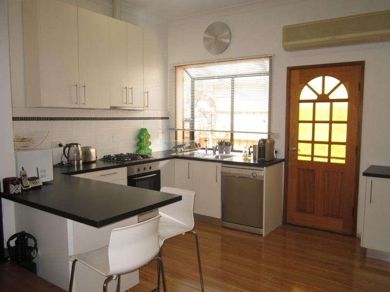 Gallery: 7 Devon Street