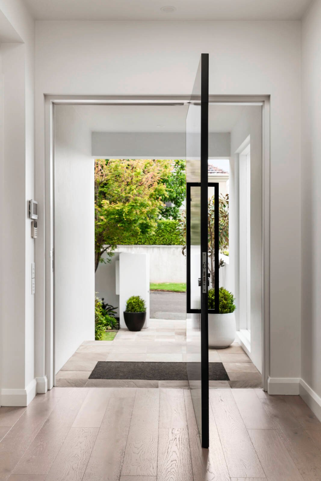 Real Estate and Property in 7 Devorgilla Avenue, Toorak, VIC