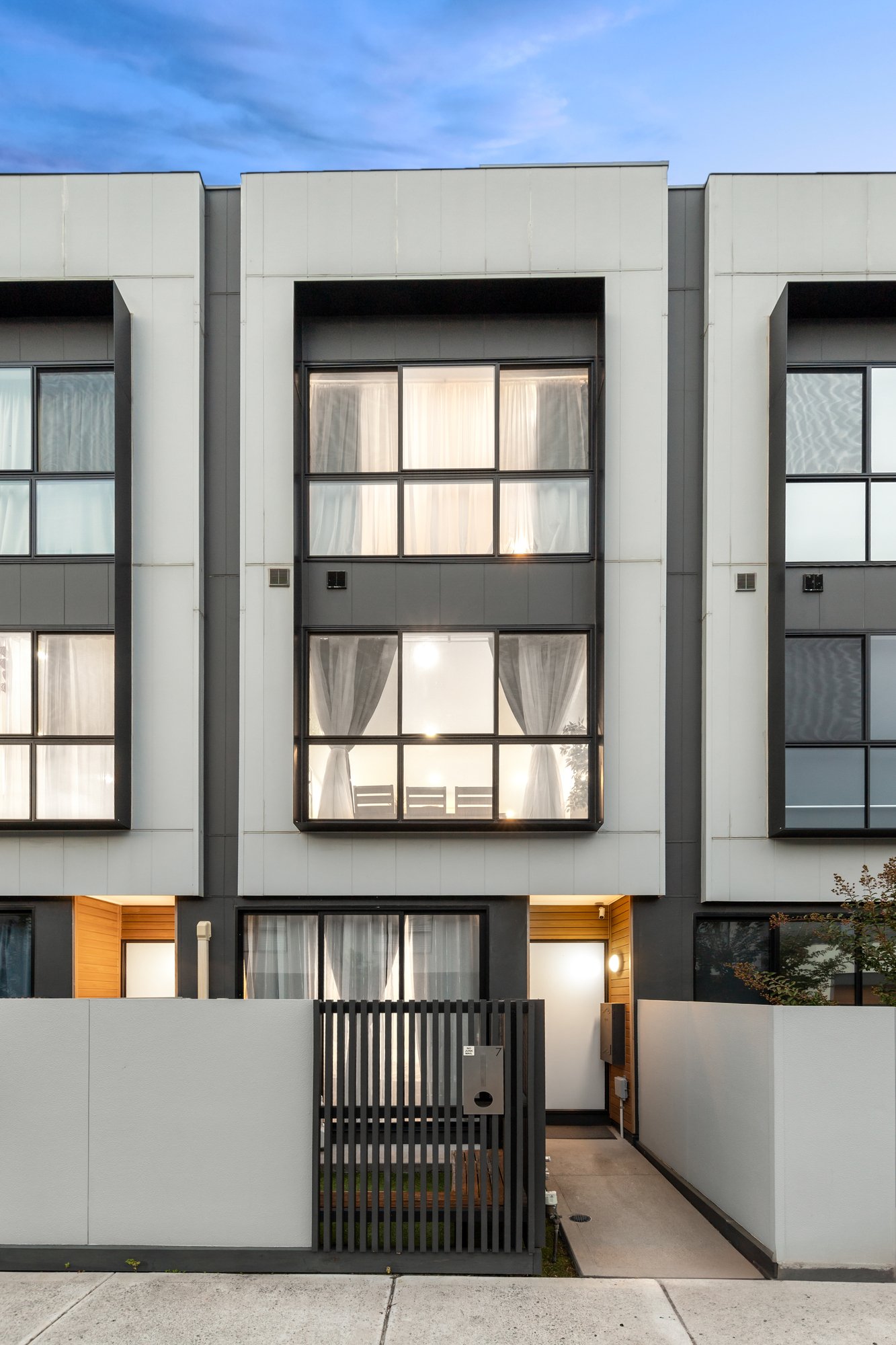 Gallery: 7 Diesel Street