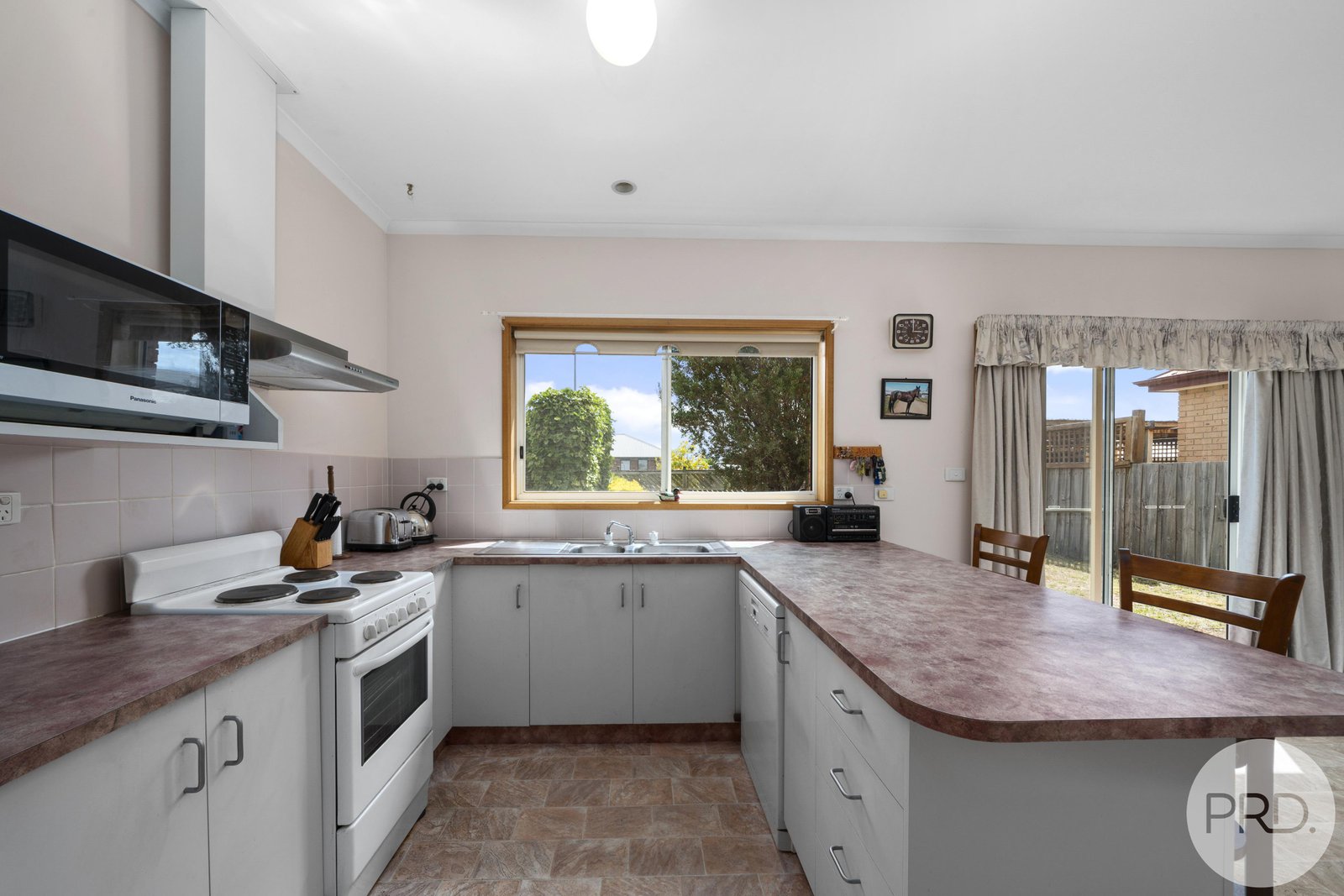 7 Dollery Court BRIGHTON 9