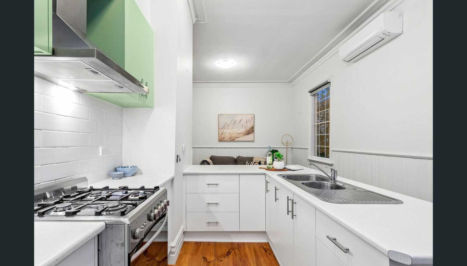 Gallery: 7 Donald Street