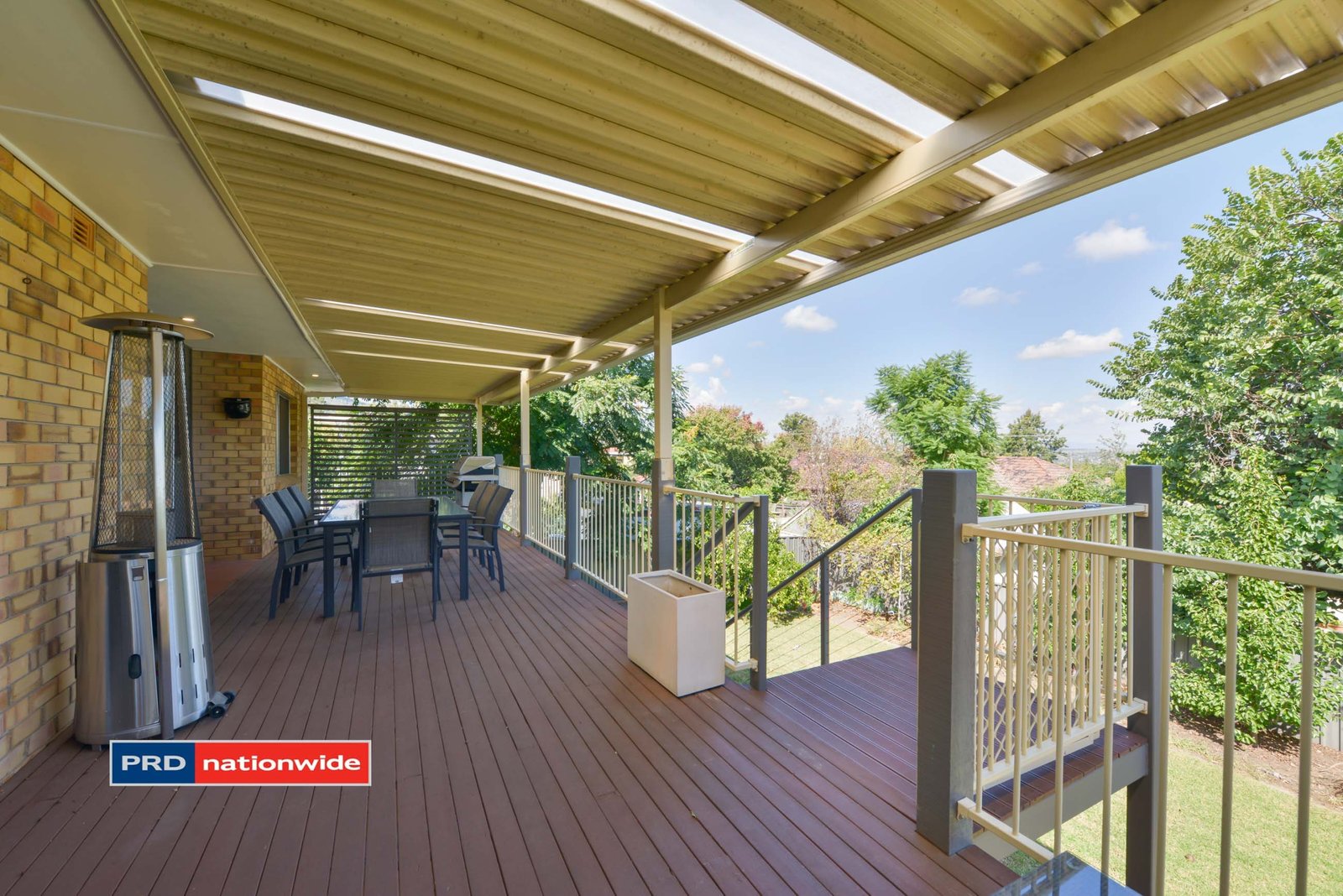 7 Douglas Avenue TAMWORTH 10