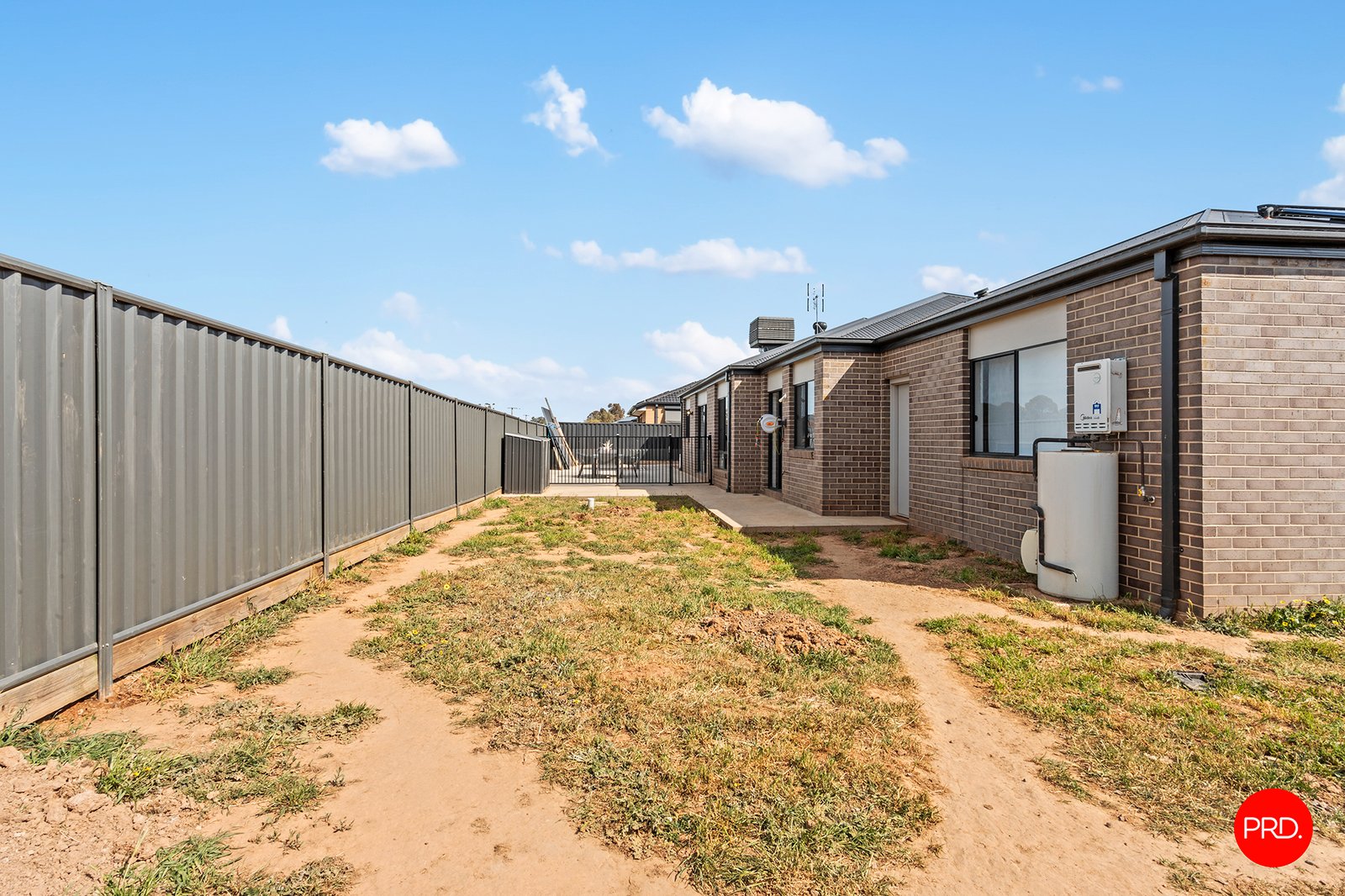 7 Dowell Court ELMORE 16