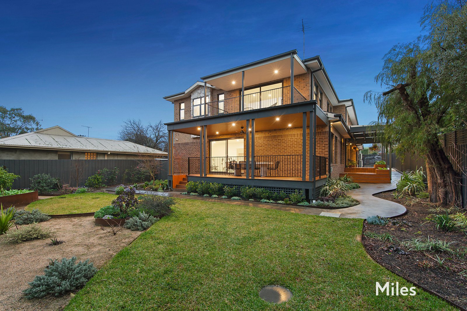 7 Dudley Street, Ivanhoe