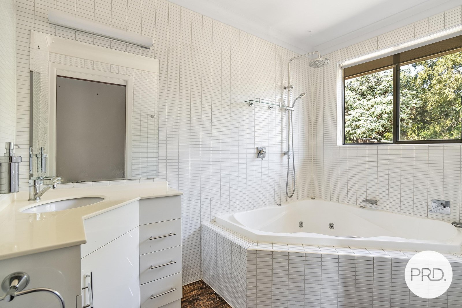 7 Dundas Court LENAH VALLEY 5