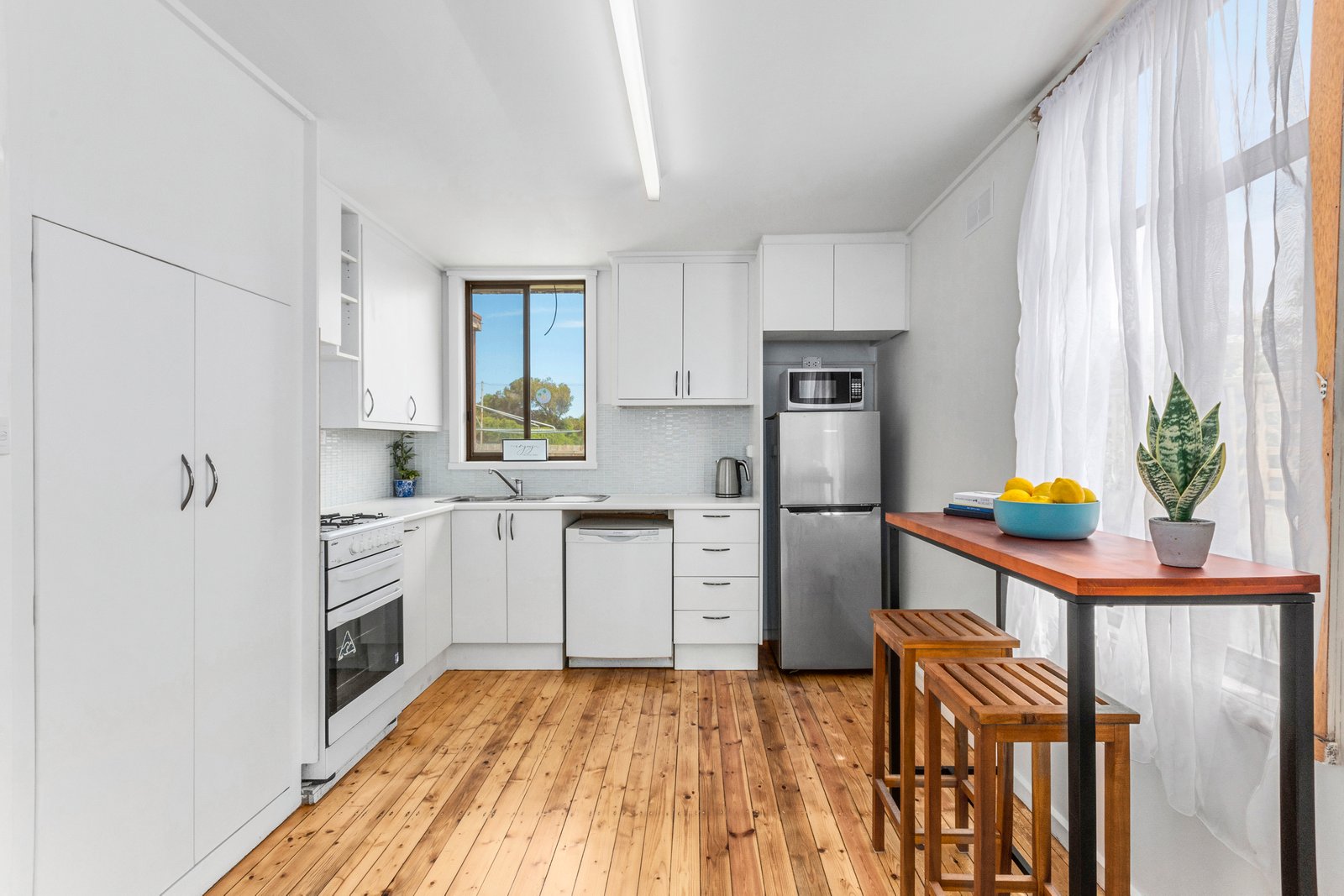 Gallery: 7 Dundas Street
