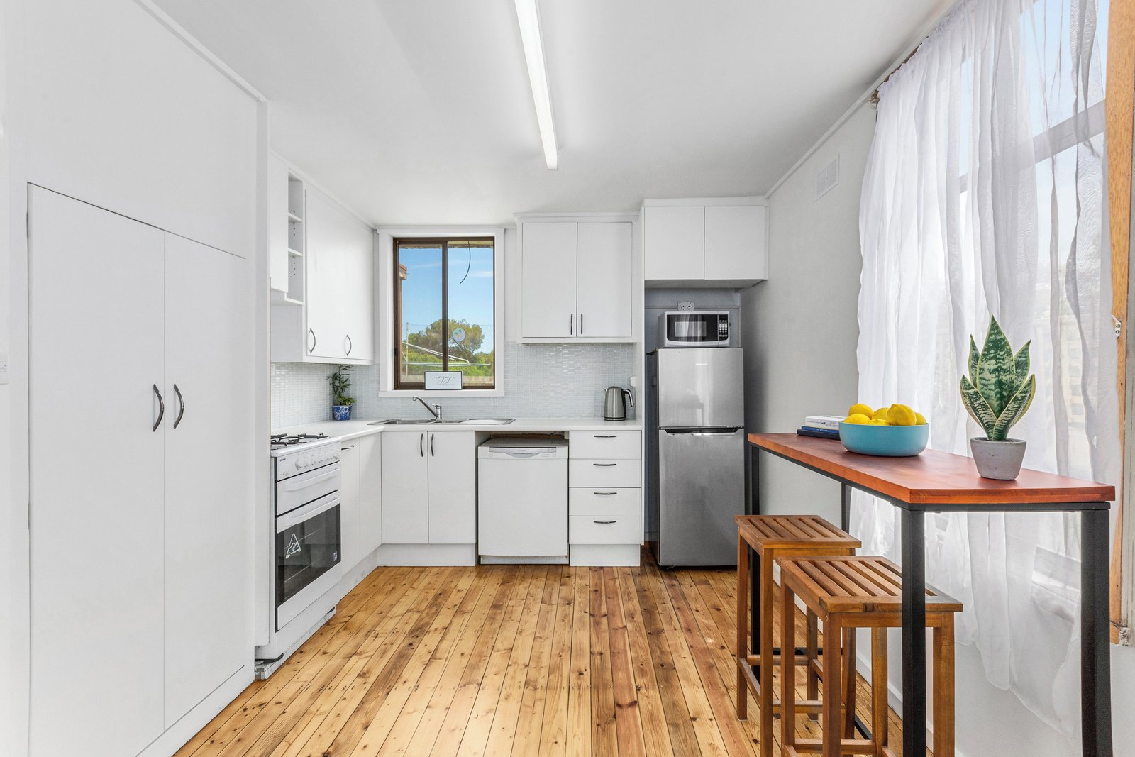Gallery: 7 Dundas Street