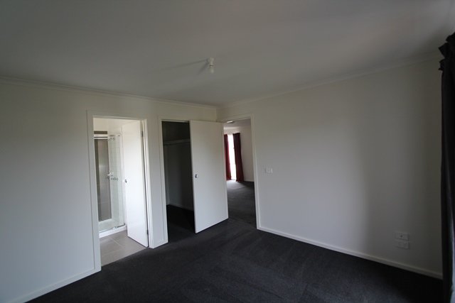 7 Eastview Court SEBASTOPOL 6