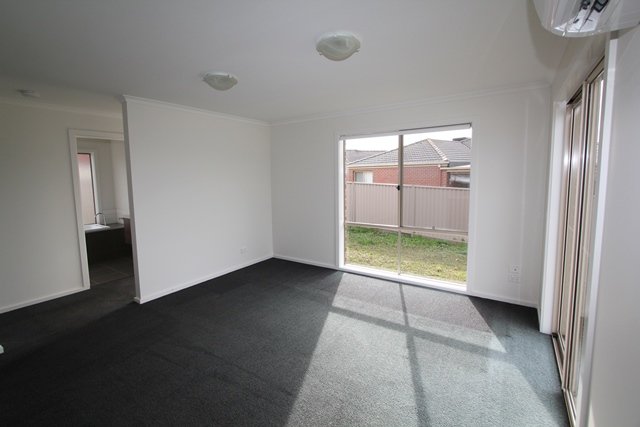 7 Eastview Court SEBASTOPOL 12