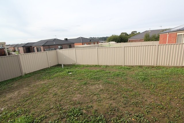 7 Eastview Court SEBASTOPOL 18