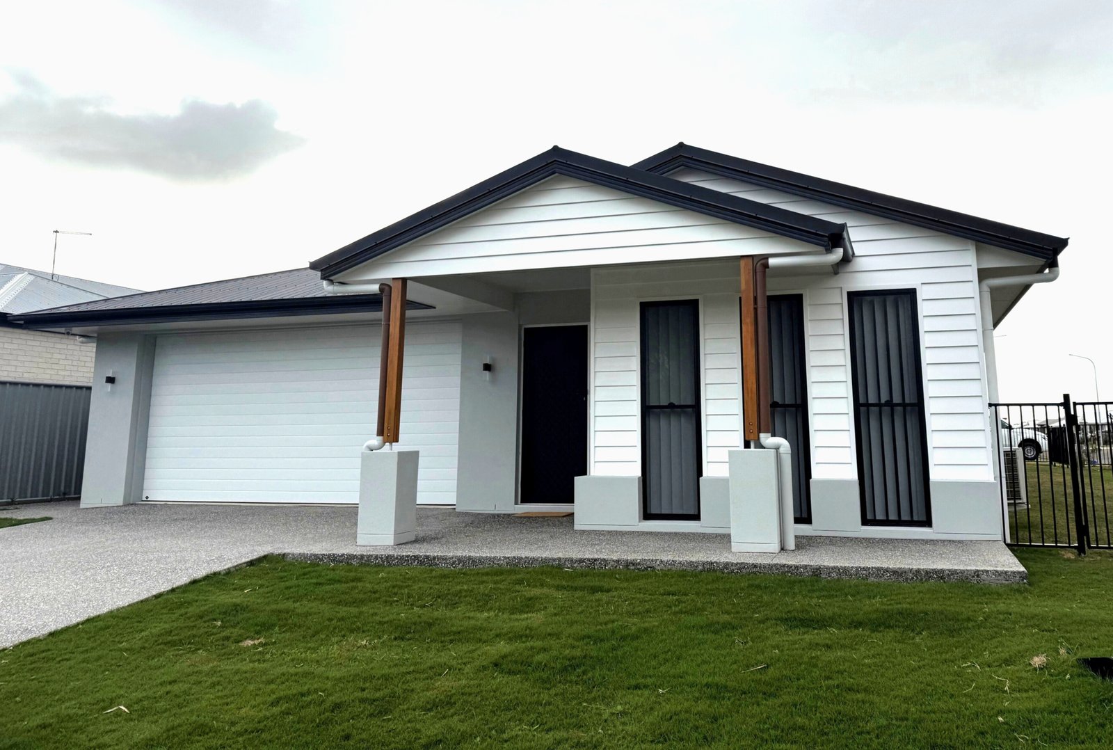 7 Echo Court ELI WATERS 1