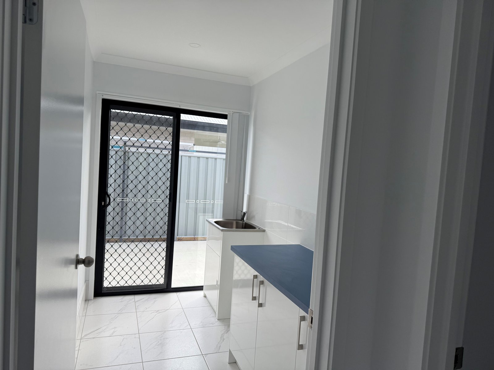 7 Echo Court ELI WATERS 5