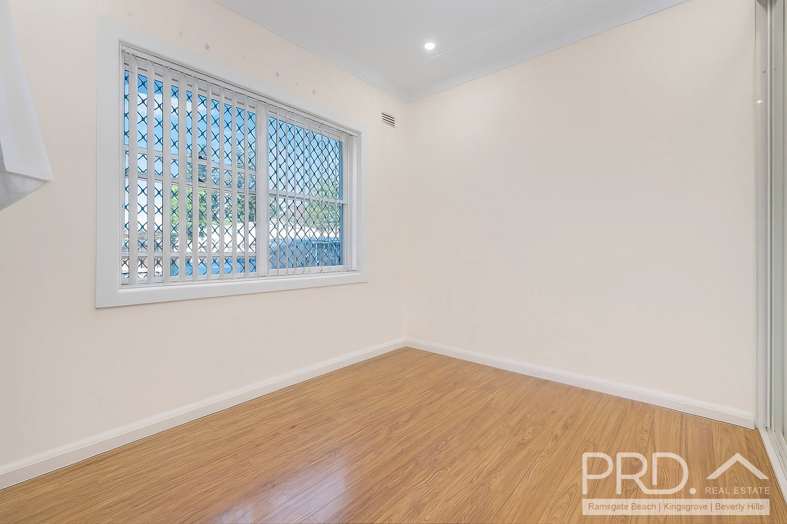 7 Edgbaston Road BEVERLY HILLS 6