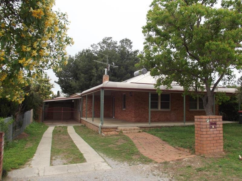 7 Edward Street TAMWORTH 7