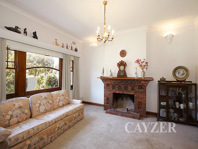 Gallery: 7 Edwards Avenue