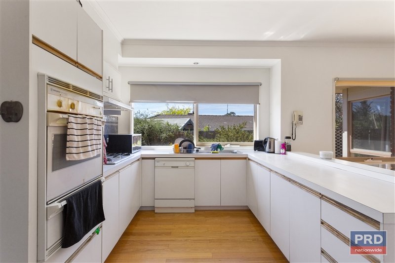 7 Edwina Court SPRING GULLY 3