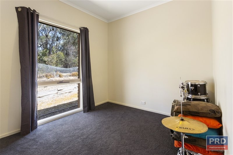 7 Edwina Court SPRING GULLY 8