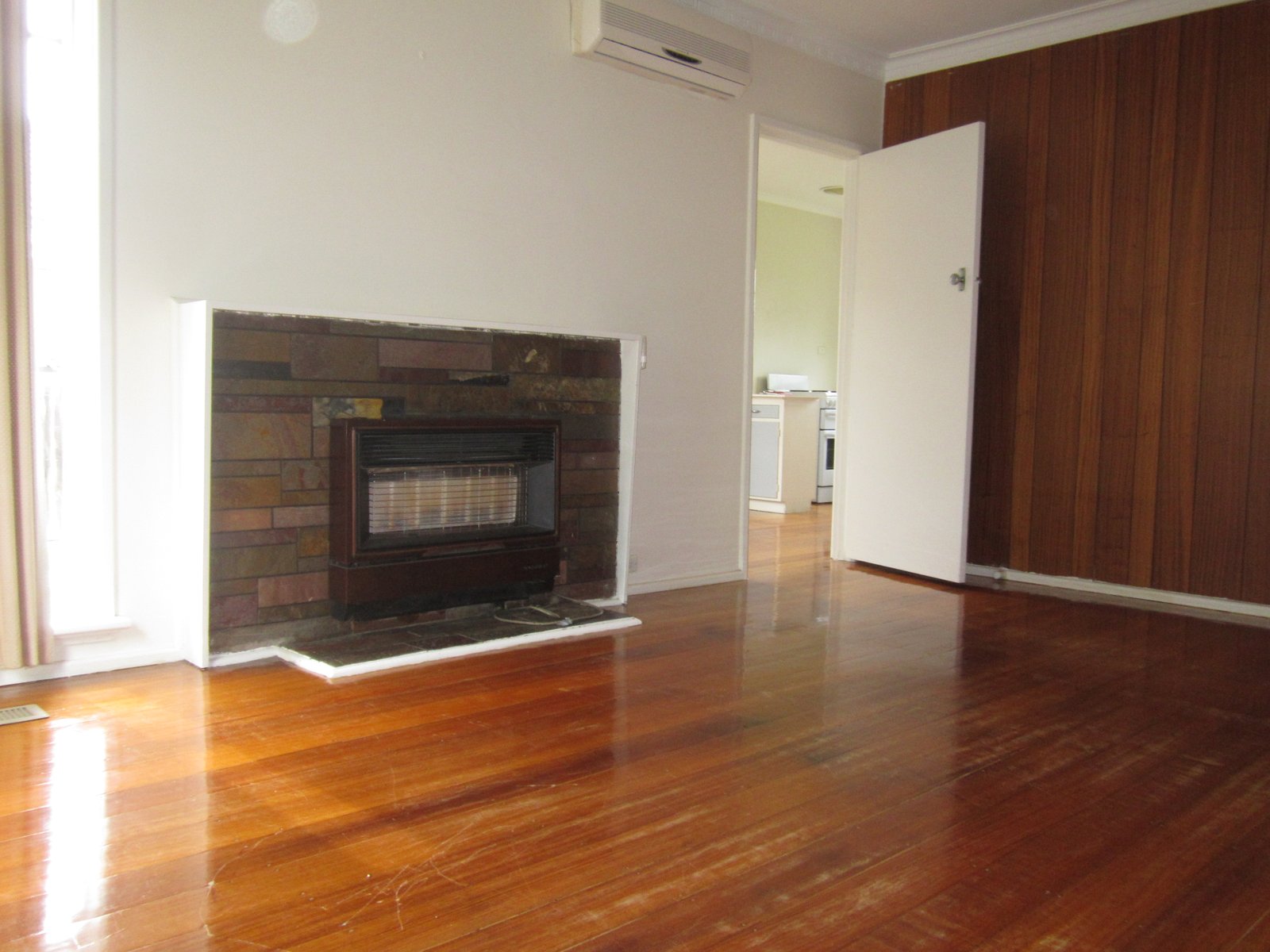 Gallery: 7 Elaine Court