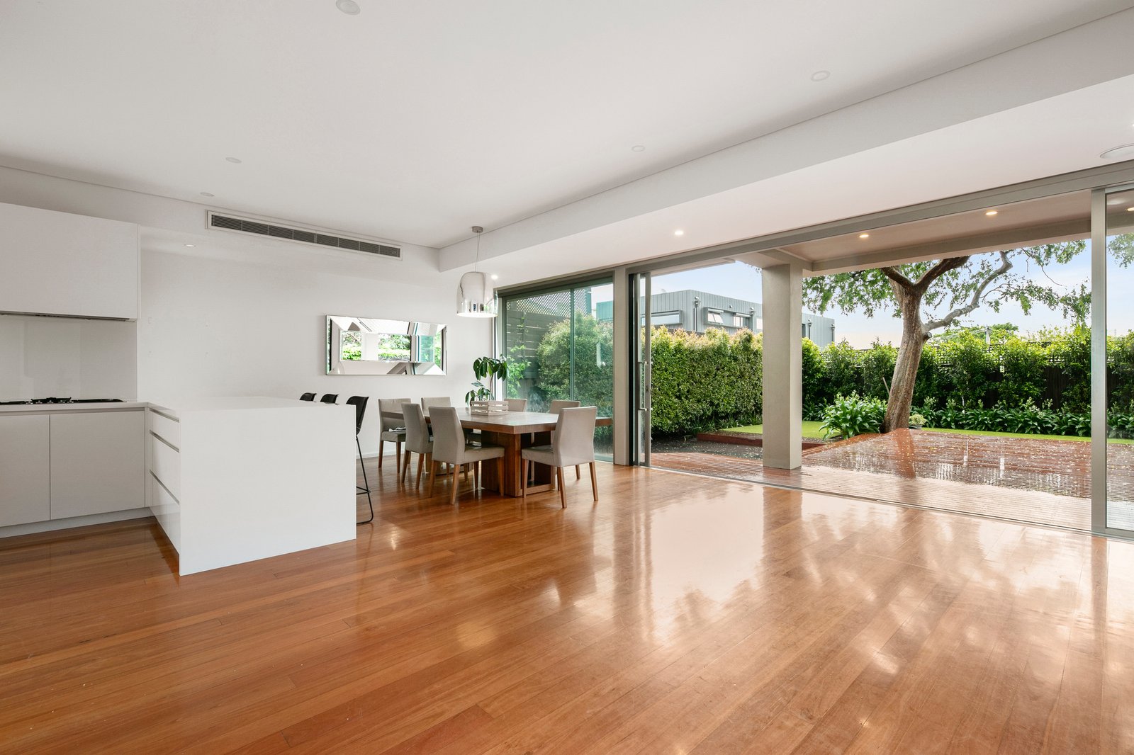Gallery: 7 Esperance Avenue
