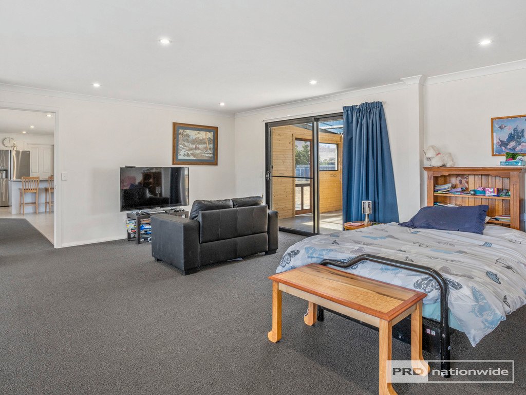 7 Ethan Court BRIGHTON 10