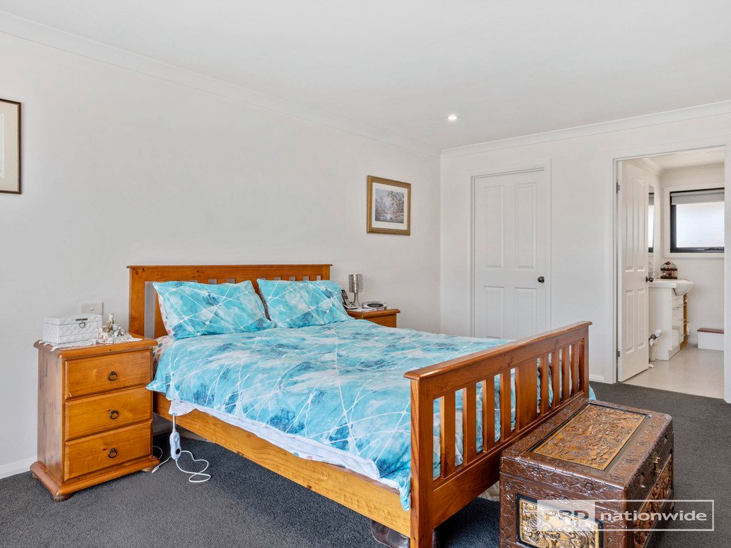 7 Ethan Court BRIGHTON 12