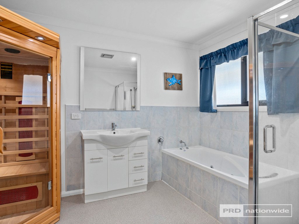 7 Ethan Court BRIGHTON 16