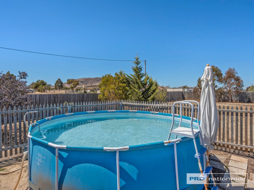 7 Ethan Court BRIGHTON 25