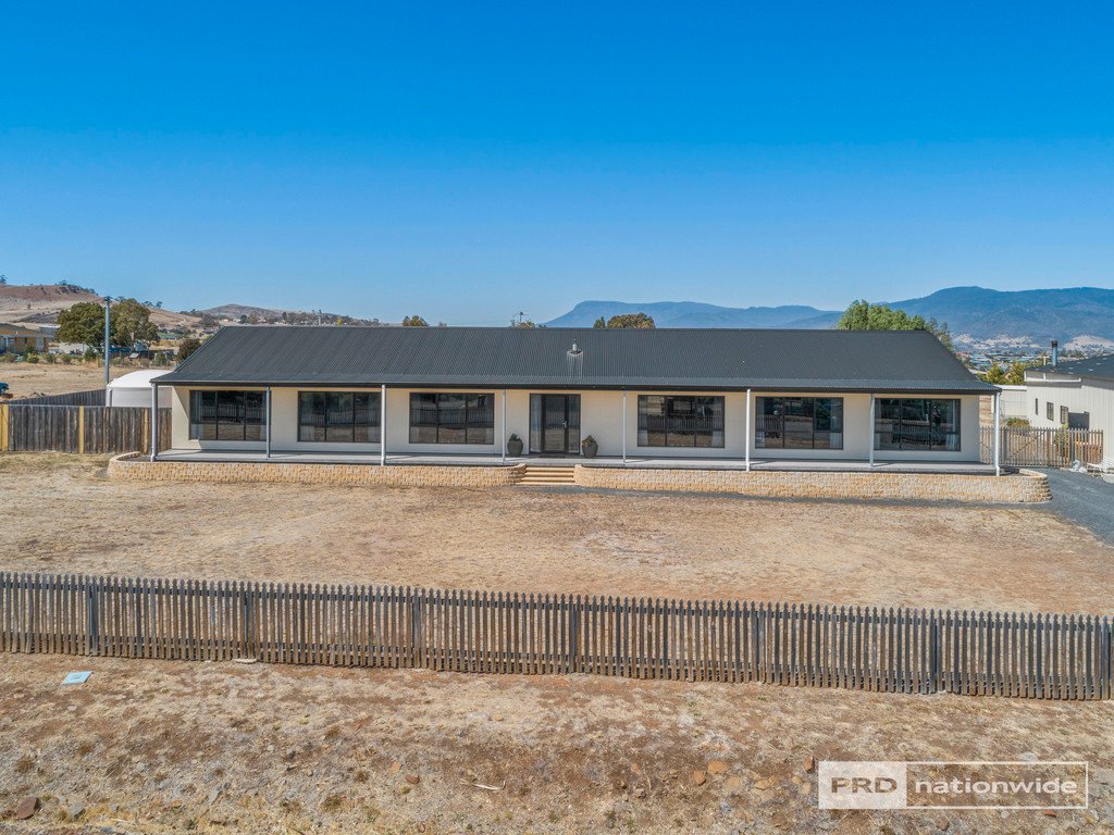 7 Ethan Court BRIGHTON 26