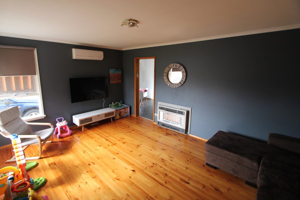 7 Eustace Street WENDOUREE 2