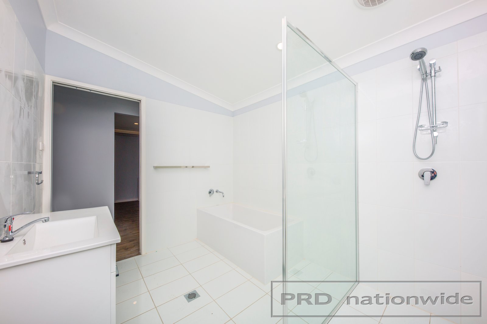 7 Evans Street GRETA 9