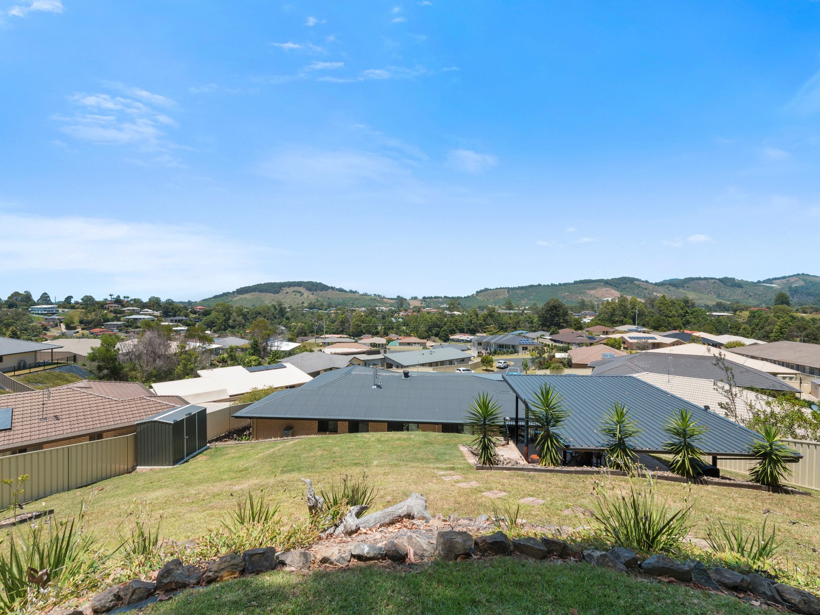 7 Ewings Close COFFS HARBOUR 8