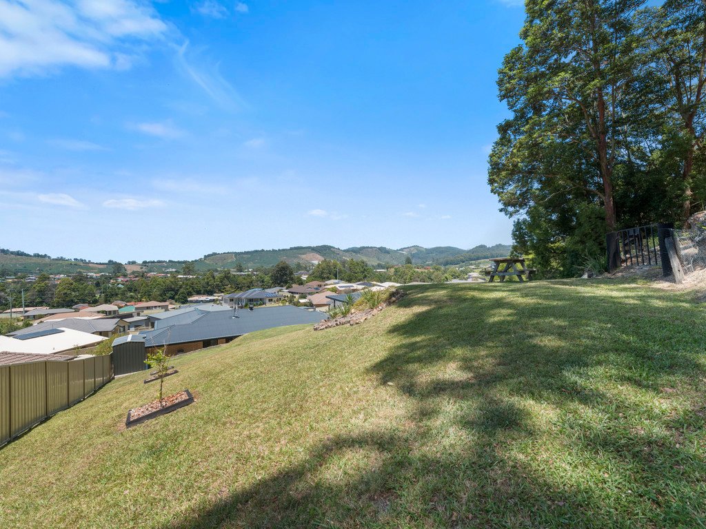 7 Ewings Close COFFS HARBOUR 16