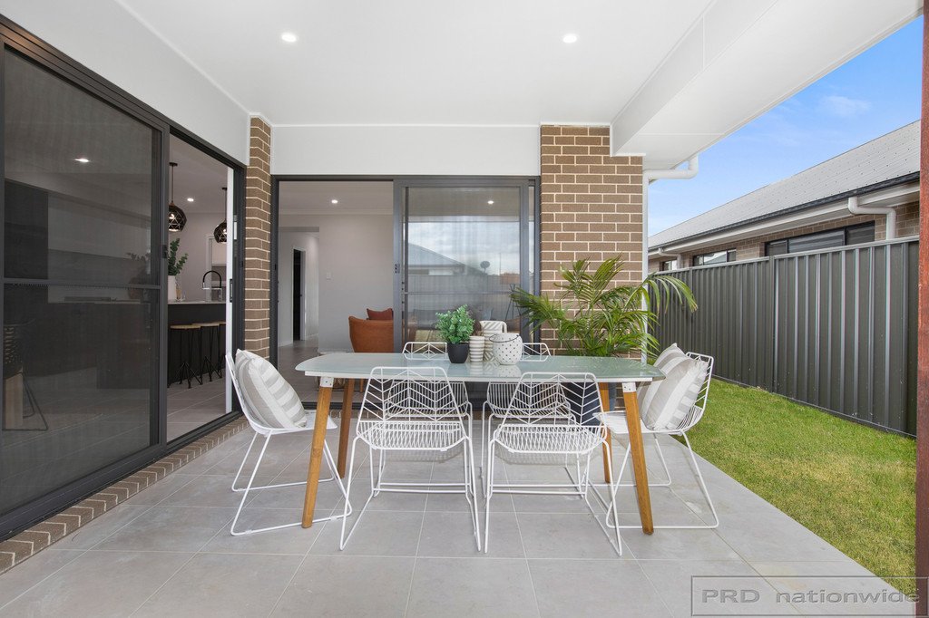7 Fairway Street RUTHERFORD 8
