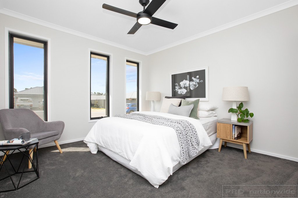7 Fairway Street RUTHERFORD 14