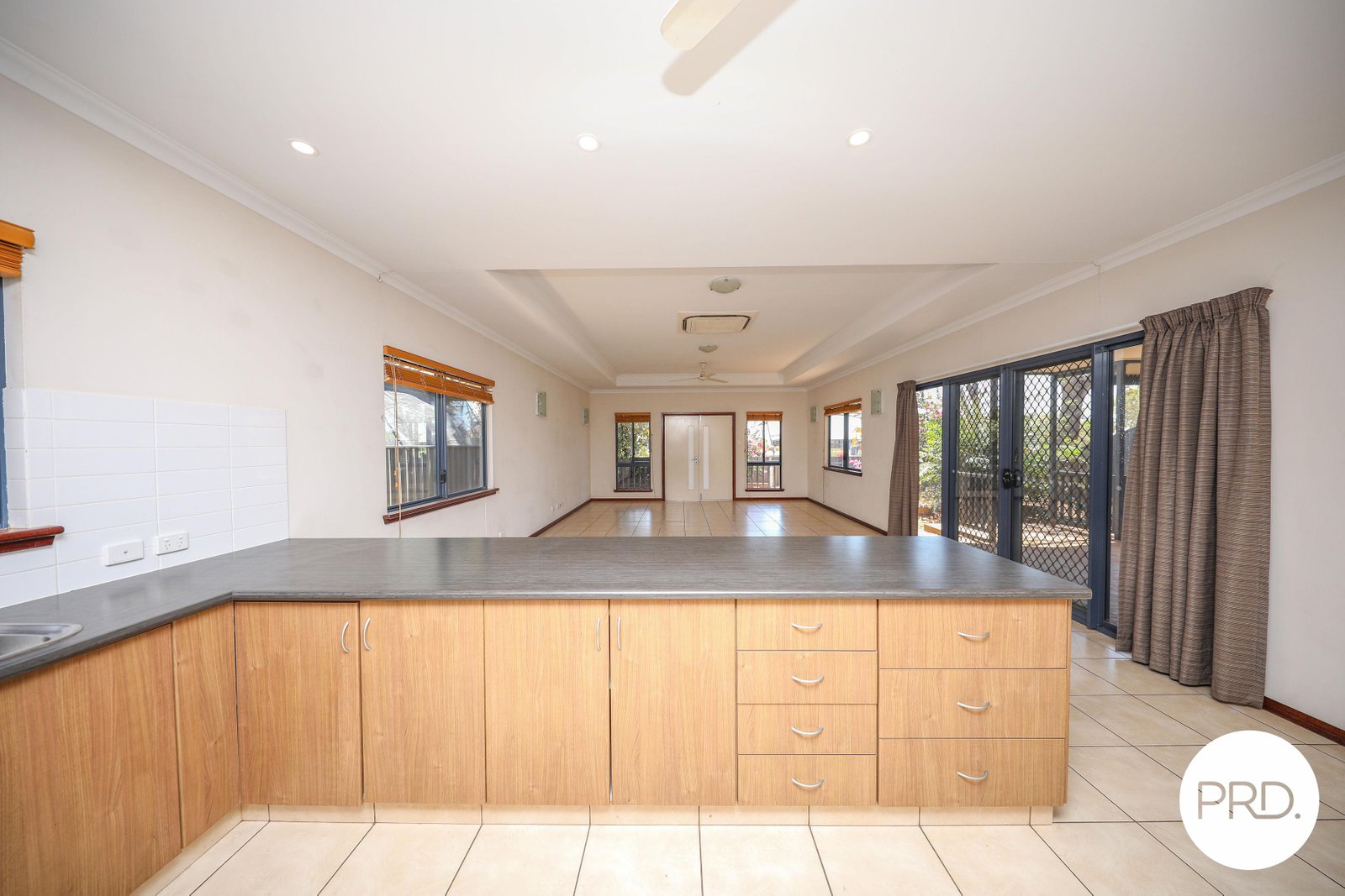 7 Fantail Bend NICKOL 4