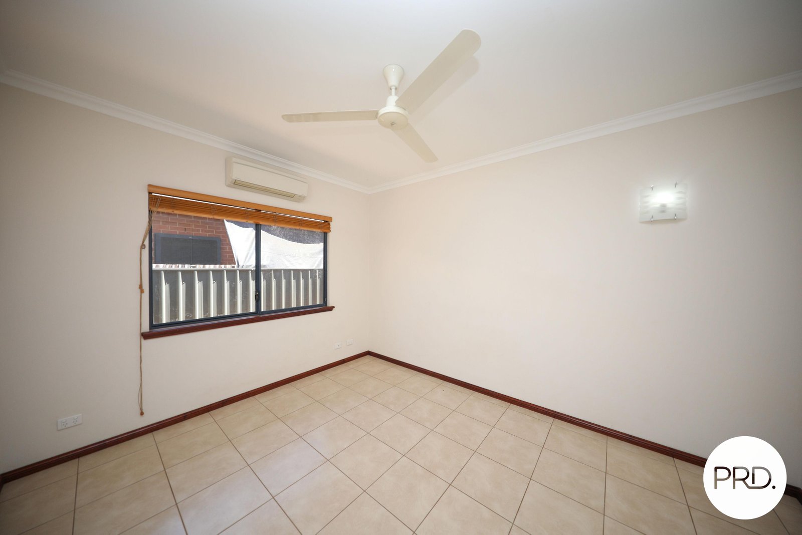7 Fantail Bend NICKOL 8