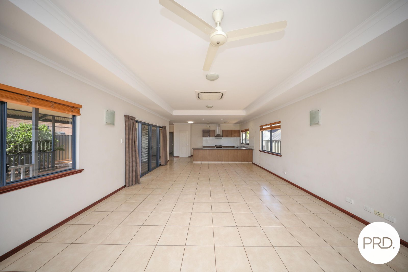 7 Fantail Bend NICKOL 17
