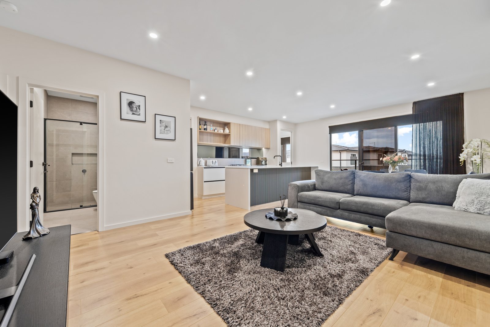 Gallery: 7 Farm Road