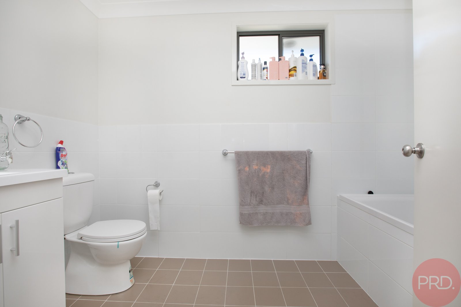 7 Firetail Street THORNTON 9