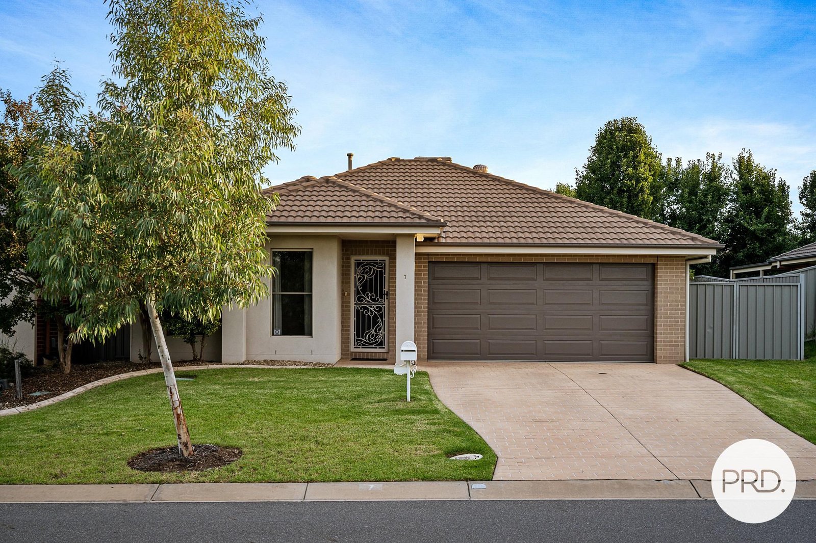 7 Firetail Street THURGOONA 1
